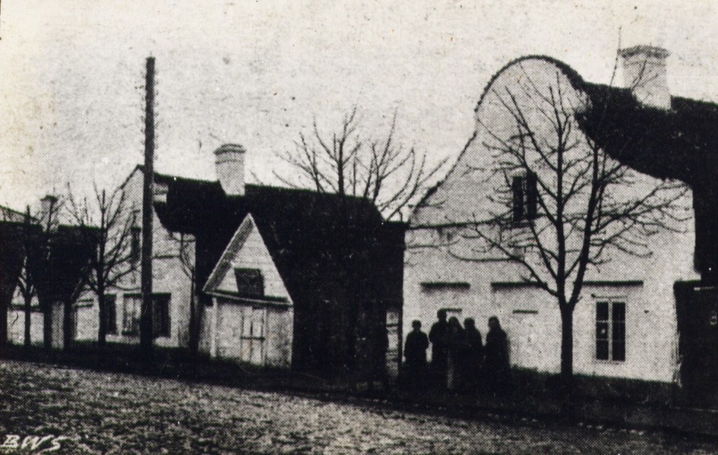 Як выглядалі дамкі майстроў на вуліцы Ажэшкі, якія знішчылі вялікія грошы