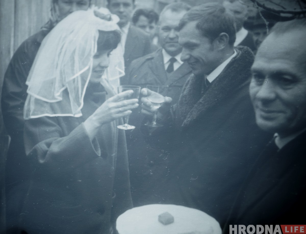 Януш і Яніна. Гродзенскі стыляга і паненка з вёскі Ягадка расказалі, як пражыць паўвеку ў згодзе Януш і Яніна. Гродзенскі стыляга і паненка з вёскі Ягадка расказалі, як пражыць паўвеку ў згодзе