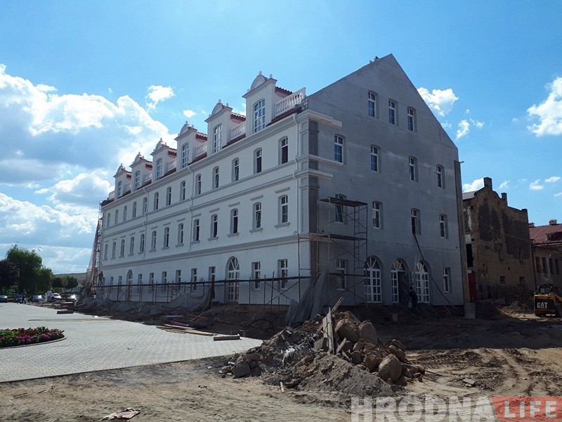 Фотафакт: Сямашка паказаў свой новы аб'ект у цэнтры Гродна Фотафакт: Сямашка паказаў свой новы аб'ект у цэнтры Гродна