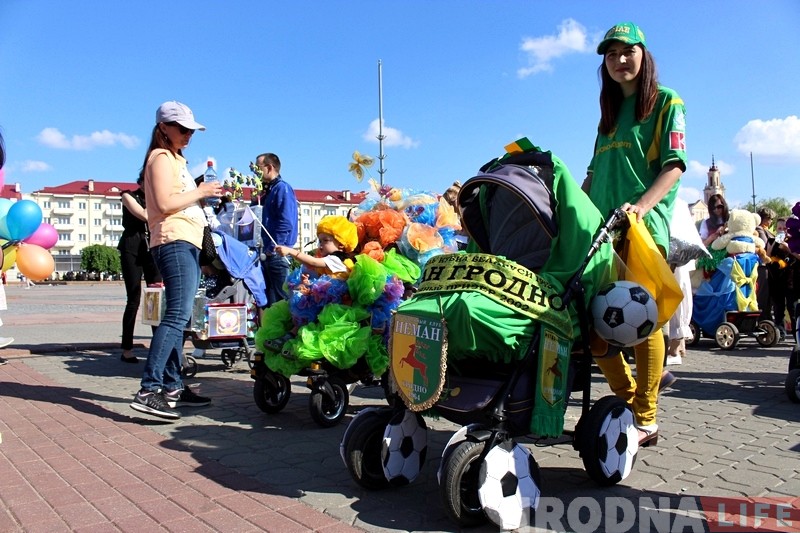 ФОТА: Традыцыйны парад вазкоў прайшоў у Гродне ФОТА: Традыцыйны парад вазкоў прайшоў у Гродне