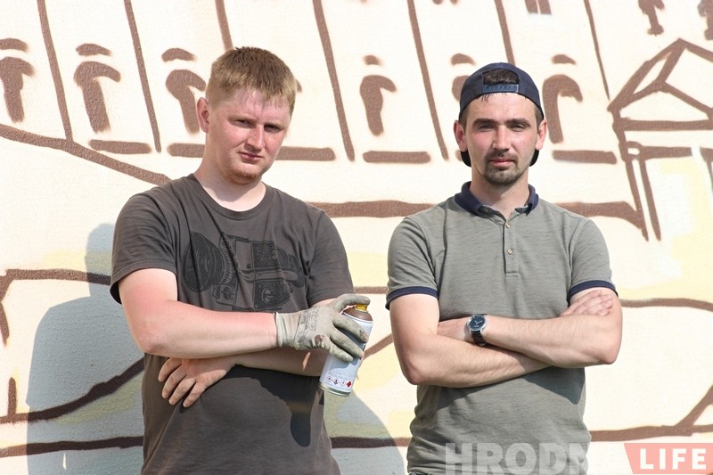 Вулічныя мастакі за два тыдні аднавілі панараму ля падножжа Новага замка