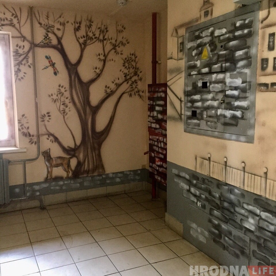 На Перамогі з'явіўся пад'езд, які радуе вока На Перамогі з'явіўся пад'езд, які радуе вока