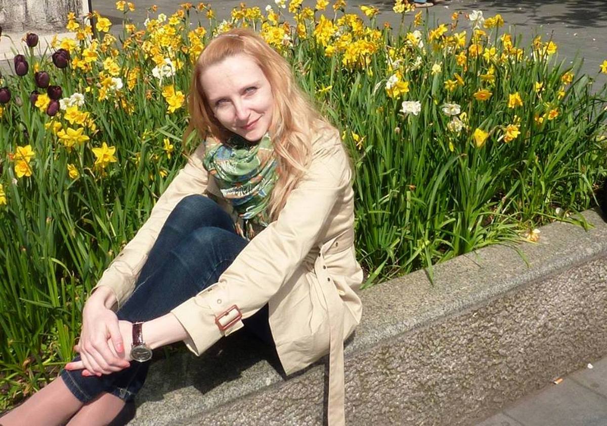 Что гродненки носят в своих сумочках? Пятеро девушек не побоялись показать