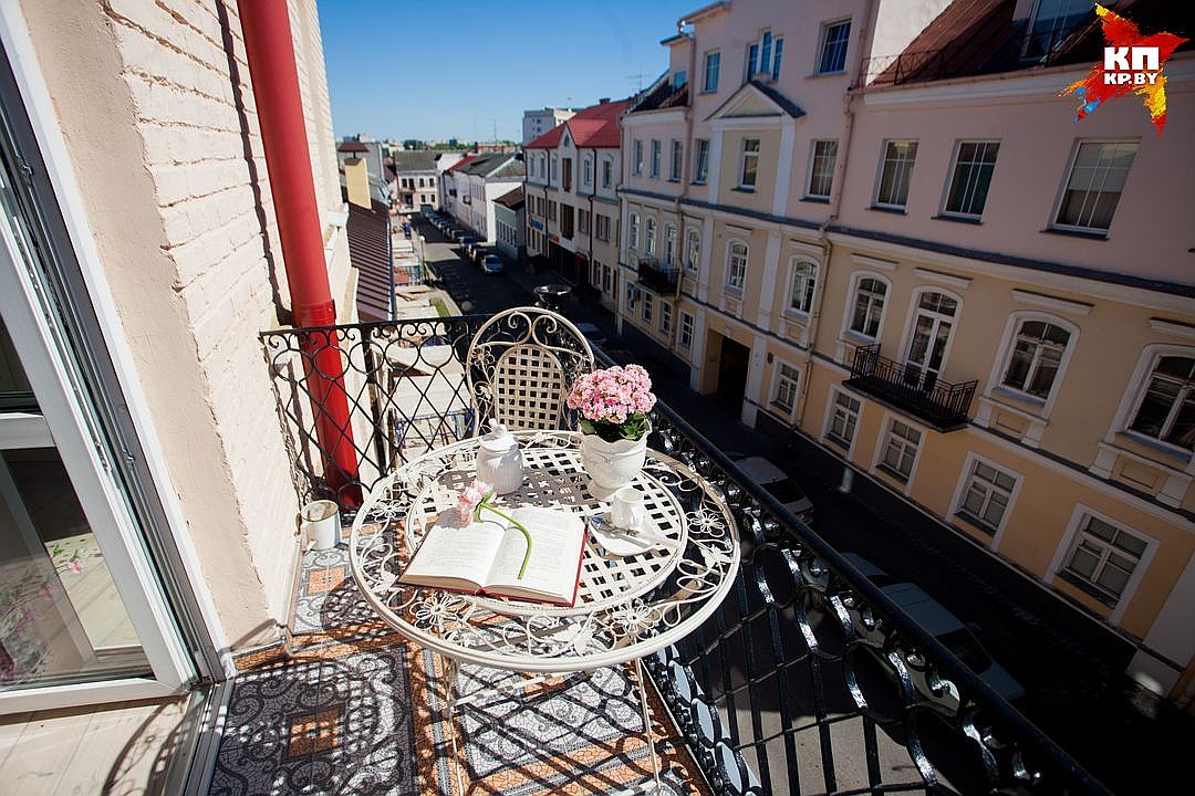 Рамантыка ў цэнтры Гродна: рамонт у кватэры царскіх часоў за $ 25 тысяч