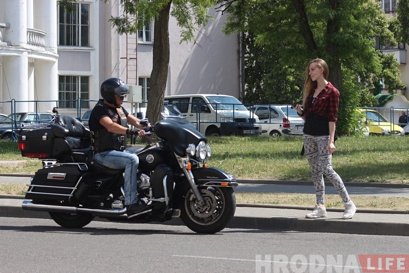 Мотатаксі ў Гродне 5 гадоў! А ў планах у байкераў ёсць нават мотаэкскурсіі Мотатаксі ў Гродне 5 гадоў! А ў планах у байкераў ёсць нават мотаэкскурсіі
