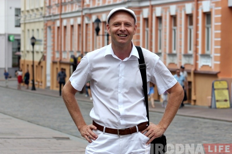 У Гродне з'явіўся таксіст-лекар, які робіць "цуды". Што вы пра гэта думаеце? У Гродне з'явіўся таксіст-лекар, які робіць "цуды". Што вы пра гэта думаеце?