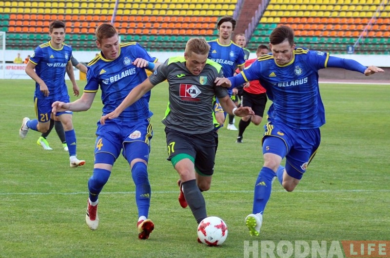 БАТЭ на апошніх хвілінах вырваў у "Нёмана" перамогу БАТЭ на апошніх хвілінах вырваў у "Нёмана" перамогу