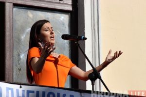 Летнія канцэрты ў Гродне: музыкі выступаюць на балконах старога горада Летнія канцэрты ў Гродне: музыкі выступаюць на балконах старога горада