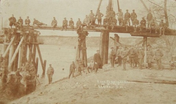 Нёман у Гродне мялее: ізноў можна пабачыць рэшткі старых мастоў Нёман у Гродне мялее: ізноў можна пабачыць рэшткі старых мастоў