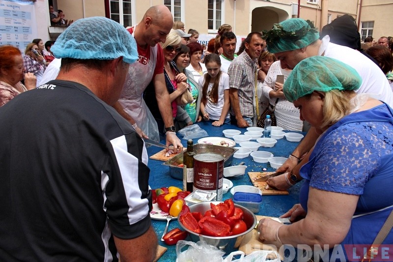Фотарэпартаж: адчуй атмасферу фестывалю культур у Гродне Фотарэпартаж: адчуй атмасферу фестывалю культур у Гродне