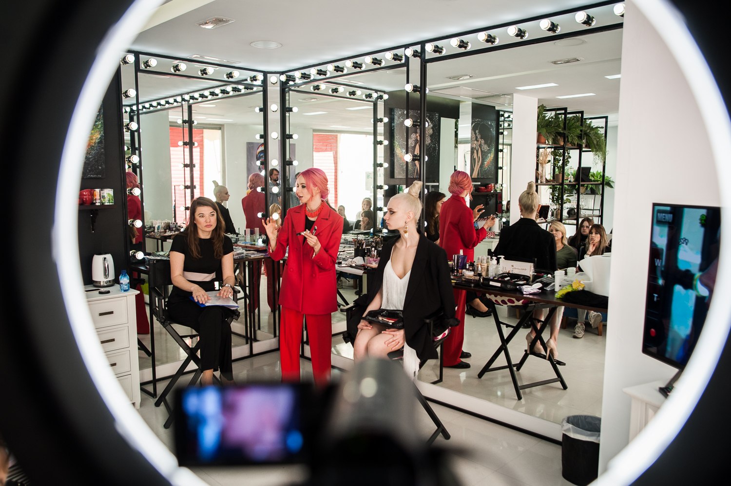 Зорная візажыстка Дар’я Йодзель: За мяжой можна зарабіць больш, але родны Гродна важней