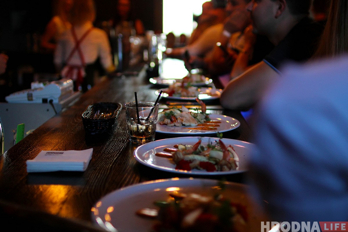 Таямніца дома №13 адкрыта: Гэта абноўленая летняя тэраса “Гудзіні”