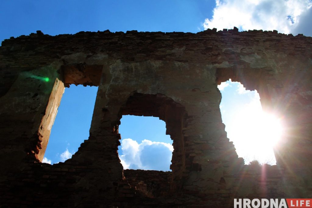 Пакуль рамантуюць Гальшанскі замак, можна наведаць яго ў віртуальнасці