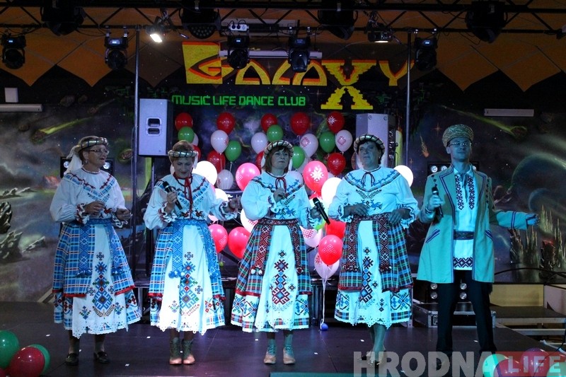 На Дзень вышыванкі ў забаўляльным цэнтры "Галактыка" прыйшлі футбалісты "Нёмана" На Дзень вышыванкі ў забаўляльным цэнтры "Галактыка" прыйшлі футбалісты "Нёмана"