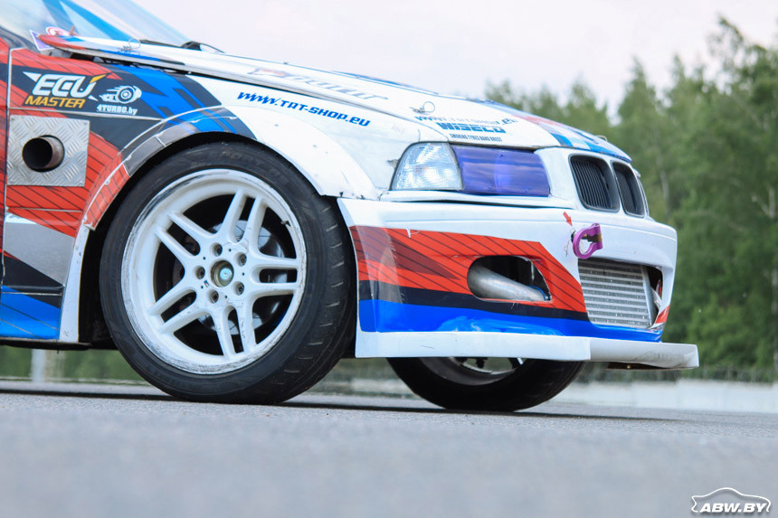 Дрыфт - спорт багатых? 10 міфаў пра дрыфт развейвае знакаміты беларускі гоншчык родам з Гродна