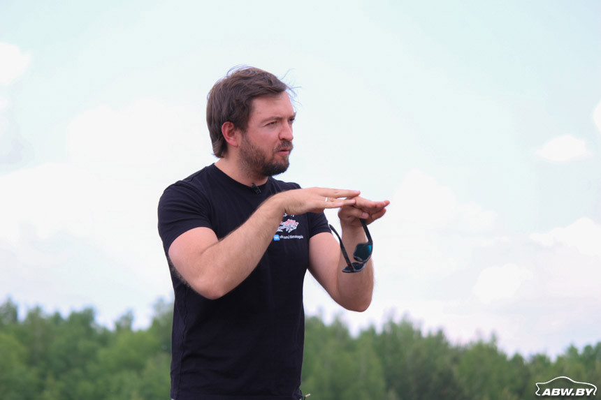 Дрыфт - спорт багатых? 10 міфаў пра дрыфт развейвае знакаміты беларускі гоншчык родам з Гродна