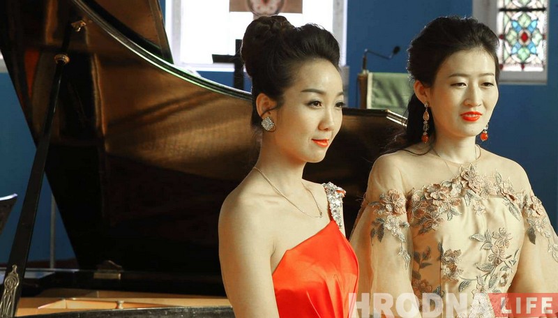 Шаўковы шлях да музыкі. Піяніст з Гродна выкладае ў Кітаі, а кітайскія музыкі спяваюць "Купалінку"