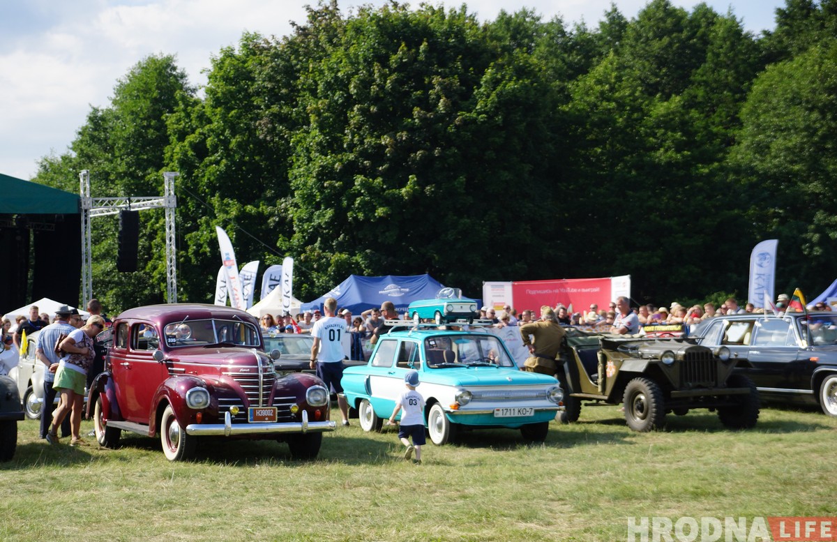 SunDay-2018: Гродзенцы хвалілі машыны, спаборнічалі ў конкурсах і рабілі сэлфі (фота) SunDay-2018: Гродзенцы хвалілі машыны, спаборнічалі ў конкурсах і рабілі сэлфі (фота)