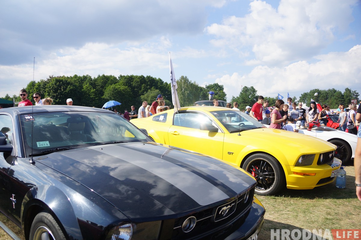 SunDay-2018: Гродзенцы хвалілі машыны, спаборнічалі ў конкурсах і рабілі сэлфі (фота) SunDay-2018: Гродзенцы хвалілі машыны, спаборнічалі ў конкурсах і рабілі сэлфі (фота)