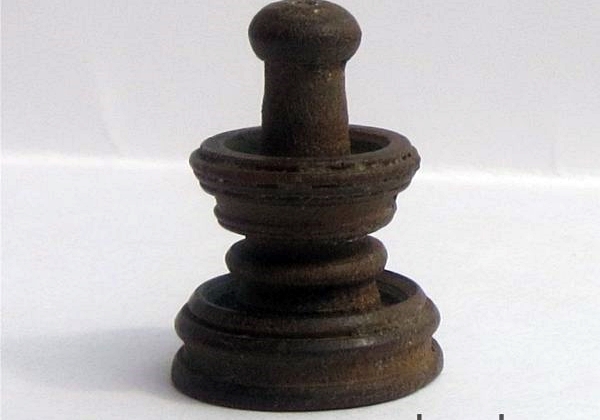 На тэрыторыі Старога замка знайшлі чарговую шахматную фігурку На тэрыторыі Старога замка знайшлі чарговую шахматную фігурку