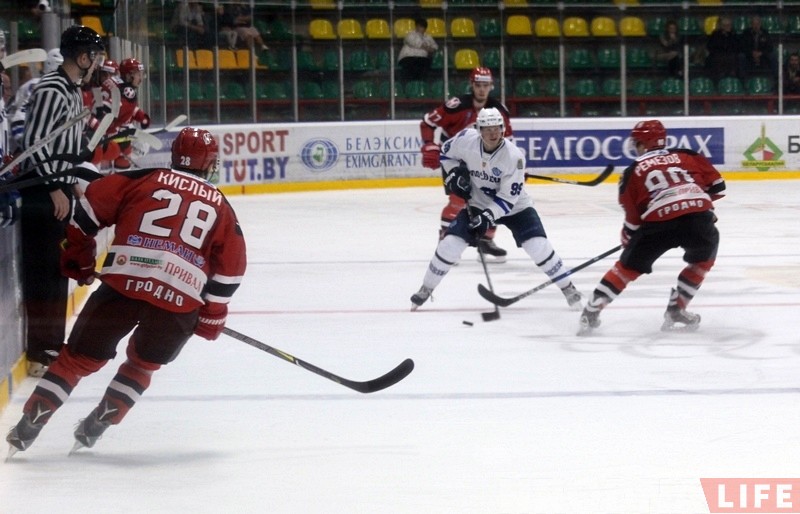 «Нёман» на сваім лёдзе саступіў «Дынама-Маладзечна»