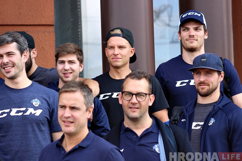 "Чакаем складаны матч". Швейцарскі "Цуг" прыляцеў у Гродна