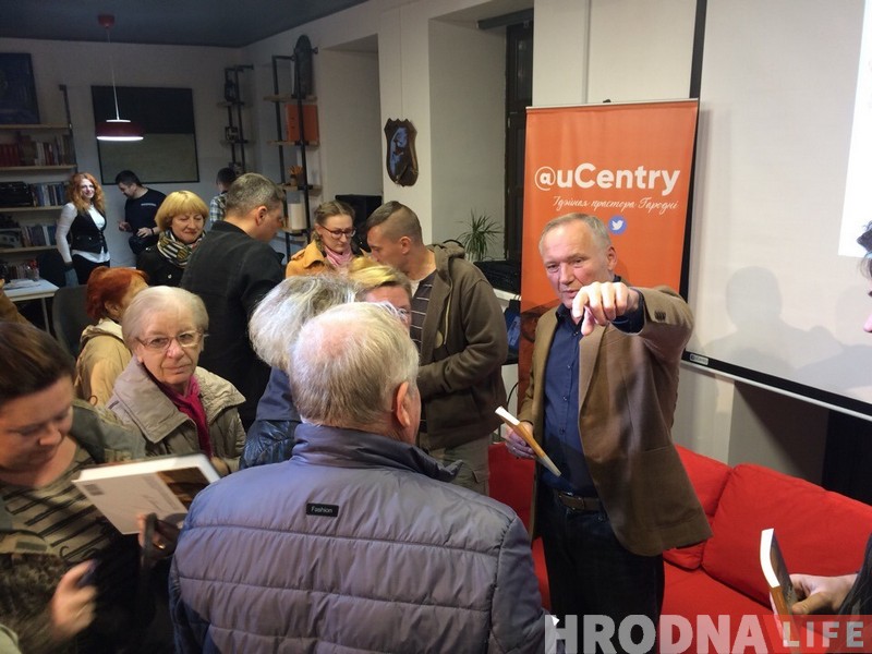 "Усміхайся, калі ты беларус". Уладзімір Някляеў  - пра шчасце, жыццё, літаратуру і рэкламу