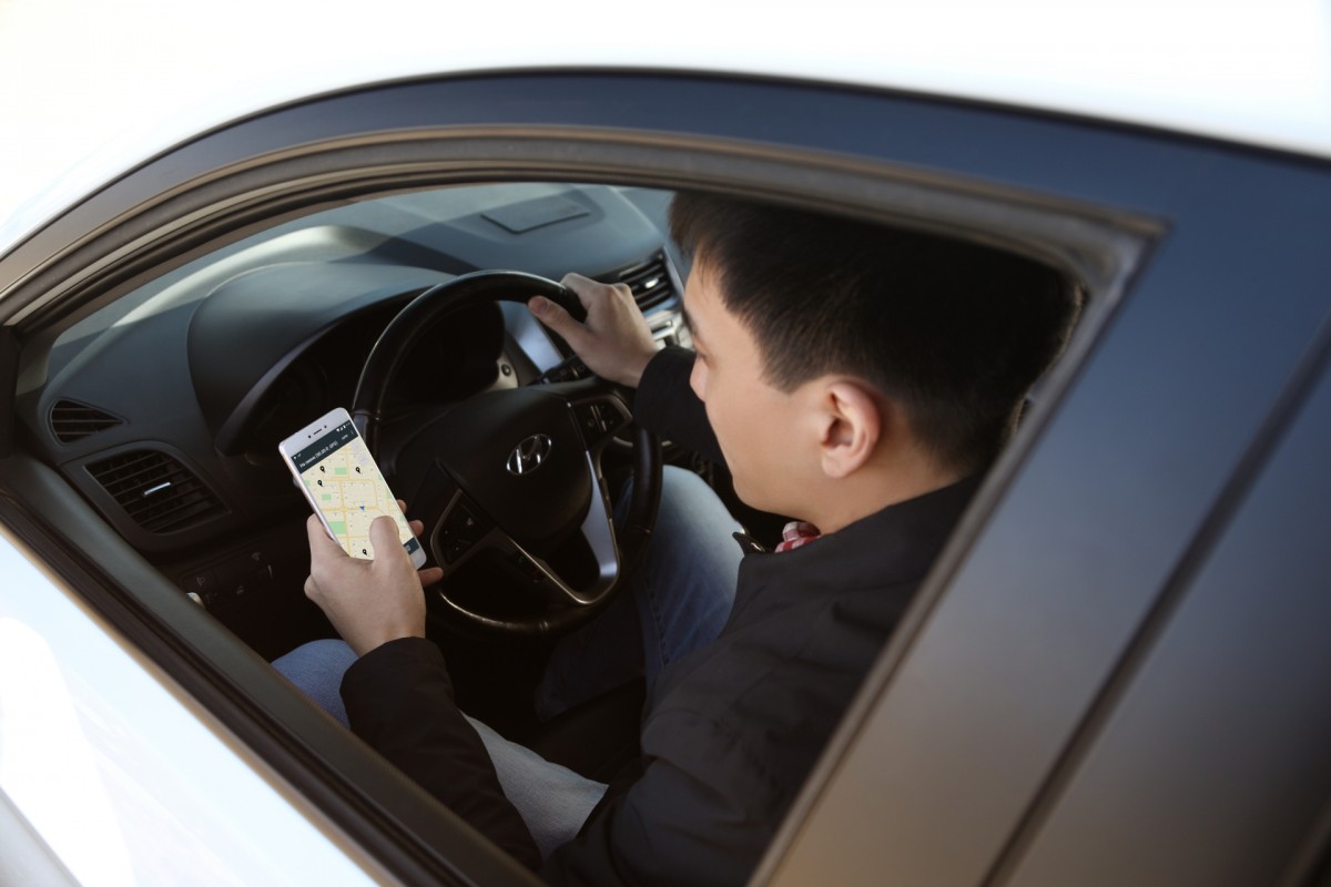 «Зарабатываю до 100 рублей в день и могу содержать семью». Водитель из Гродно рассказал, как ему удается получать достойный доход на личном автомобиле