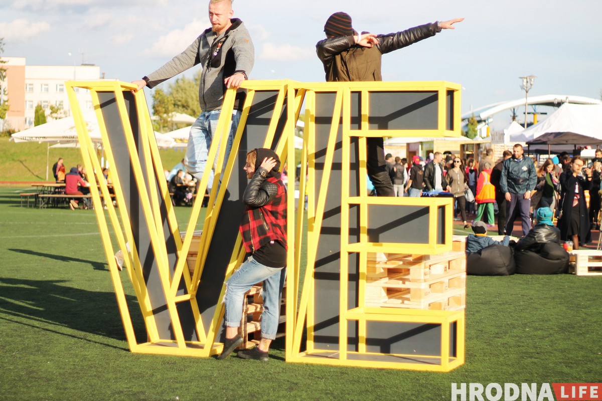 Vulitsa Ezha ў Гродне: глядзіце, якога фаст-фуду не хапае гораду (+шмат фота з фэсту) Vulitsa Ezha ў Гродне: глядзіце, якога фаст-фуду не хапае гораду (+шмат фота з фэсту)