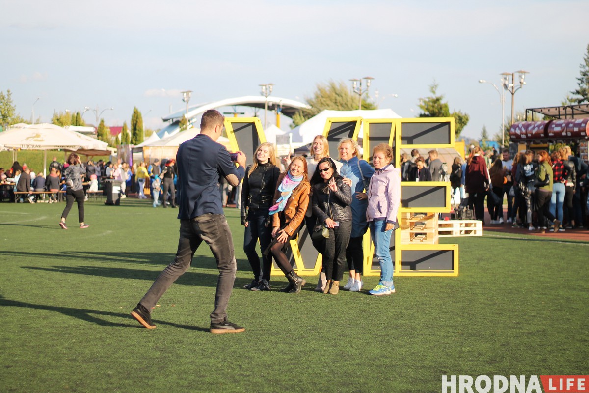 Vulitsa Ezha ў Гродне: глядзіце, якога фаст-фуду не хапае гораду (+шмат фота з фэсту) Vulitsa Ezha ў Гродне: глядзіце, якога фаст-фуду не хапае гораду (+шмат фота з фэсту)
