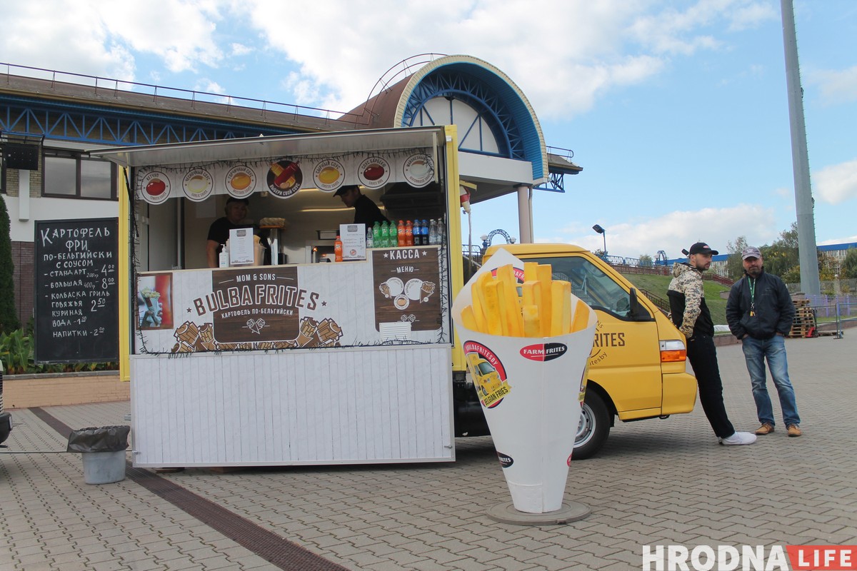 Vulitsa Ezha ў Гродне: глядзіце, якога фаст-фуду не хапае гораду (+шмат фота з фэсту) Vulitsa Ezha ў Гродне: глядзіце, якога фаст-фуду не хапае гораду (+шмат фота з фэсту)