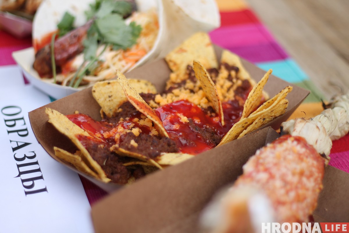 Vulitsa Ezha ў Гродне: глядзіце, якога фаст-фуду не хапае гораду (+шмат фота з фэсту) Vulitsa Ezha ў Гродне: глядзіце, якога фаст-фуду не хапае гораду (+шмат фота з фэсту)