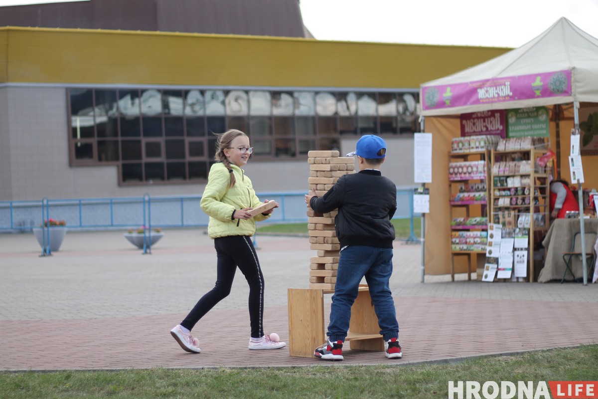 Vulitsa Ezha ў Гродне: глядзіце, якога фаст-фуду не хапае гораду (+шмат фота з фэсту) Vulitsa Ezha ў Гродне: глядзіце, якога фаст-фуду не хапае гораду (+шмат фота з фэсту)