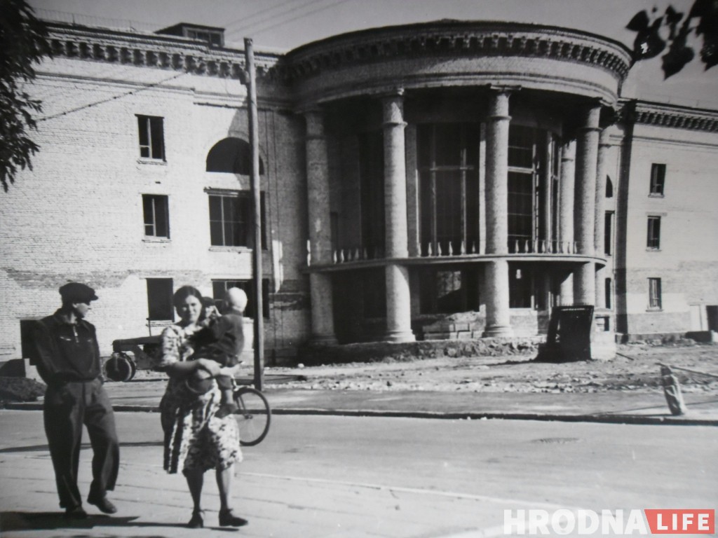 В Гродно снова говорят о реконструкции «текстилей». Вспоминаем историю советской новостройки в историческом центре