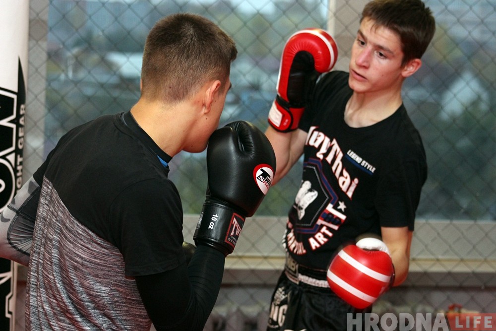 «Место, где будем готовить чемпионов». Дмитрий Варец открыл в Гродно свой бойцовский клуб