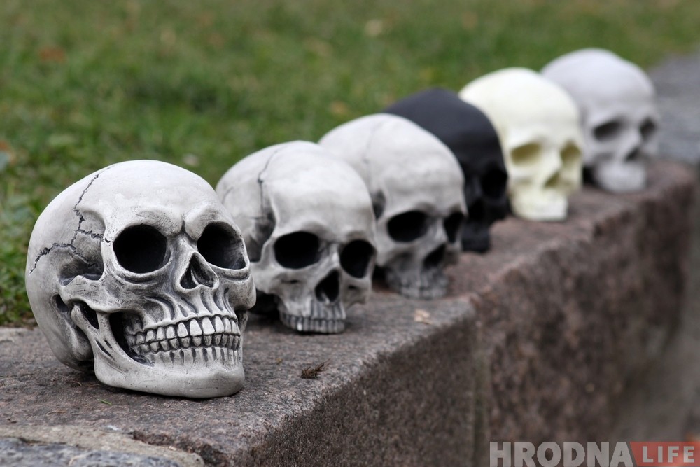 «Мама сначала шарахалась». Гродненец делает черепа на продажу