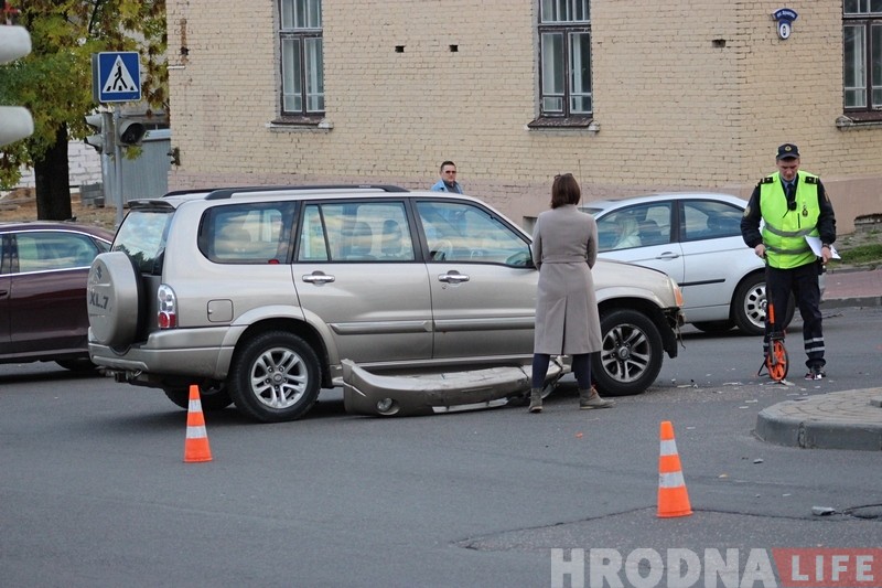 На Горкага ў выніку ДТЗ перакуліўся аўтамабіль