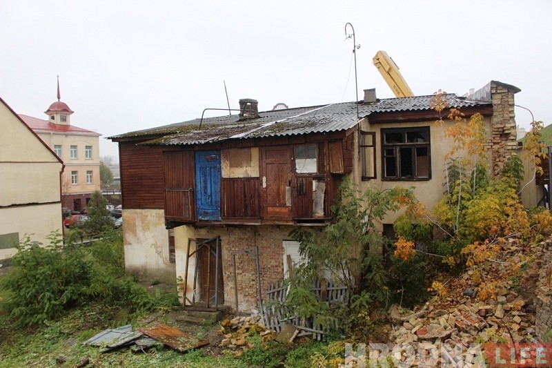 Услед за Міцкевіча і на Маставой знеслі стары дом Услед за Міцкевіча і на Маставой знеслі стары дом