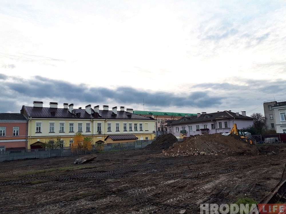 Без археолагаў: на Васілька пачалі будаваць літоўскае генконсульства