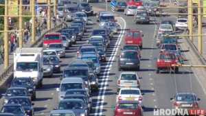 Электрамабілям у Беларусі ўключылі зялёнае святло? Насамрэч, не