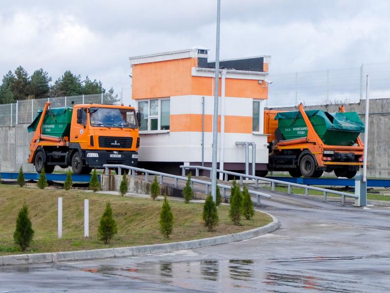 «Аз есмь эколог» клялись студенты на мусоросортировочном заводе в Гродно