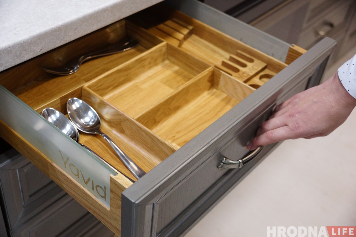 «Мэбля, у якую можна закахацца». Ці настолькі мы багатыя, каб купляць танныя рэчы