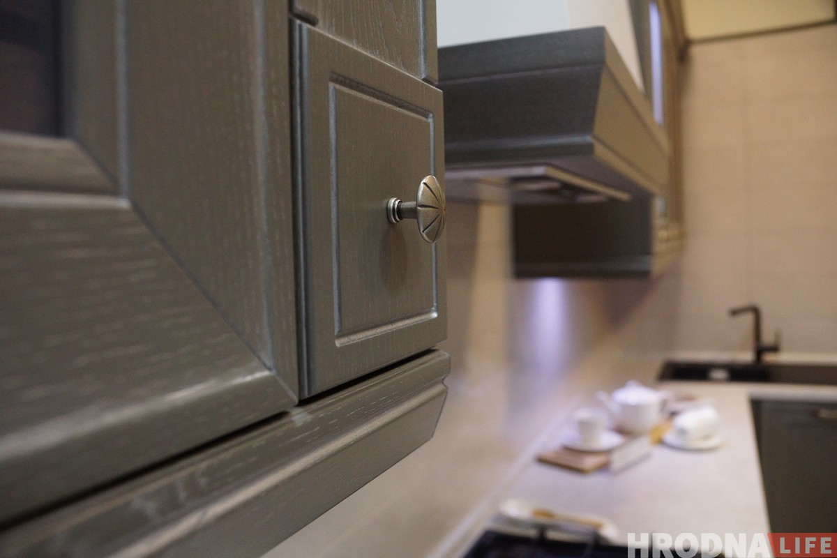 «Мэбля, у якую можна закахацца». Ці настолькі мы багатыя, каб купляць танныя рэчы «Мэбля, у якую можна закахацца». Ці настолькі мы багатыя, каб купляць танныя рэчы