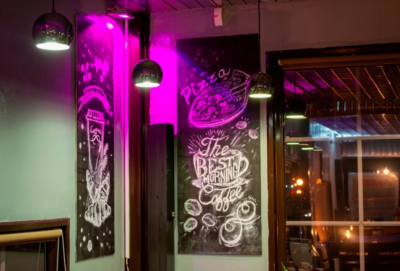 "Установа з незвычайнай атмасферай". На Ажэшкі адкрываецца першы ў Гродне снэк-бар