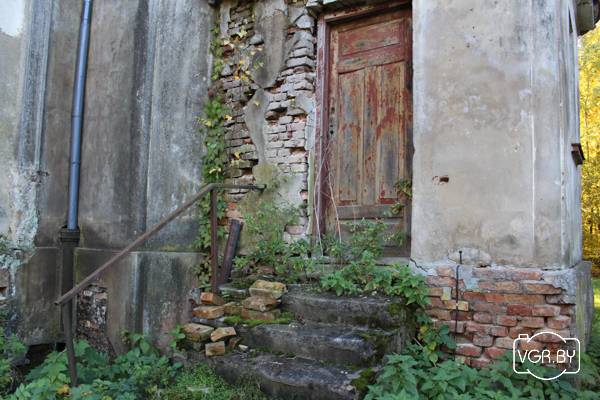 В старинной усадьбе в Желудке хотели сделать галерею, а пока она разрушается на глазах