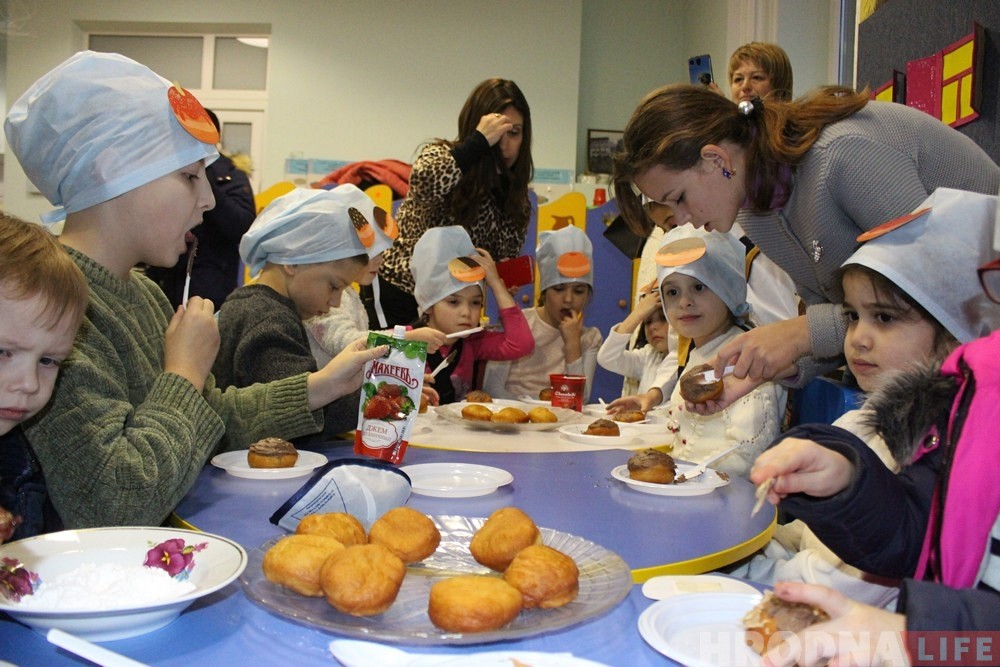 "Імкнемся зрабіць вялікае свята". Гродзенскія яўрэі пачалі адзначаць Хануку