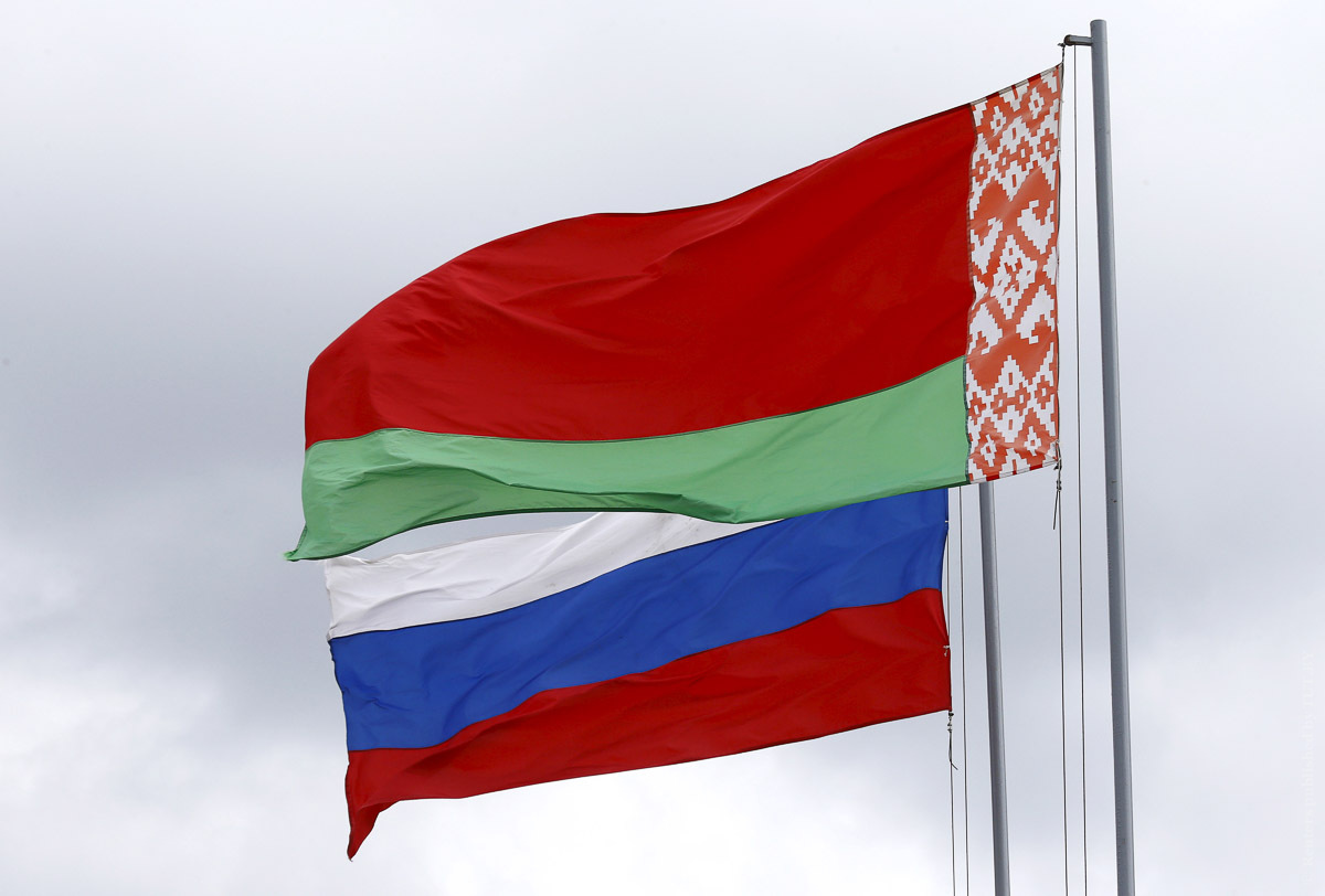 Как с помощью "местных" сайтов и сообществ белорусов готовят к "воссоединению" с Россией