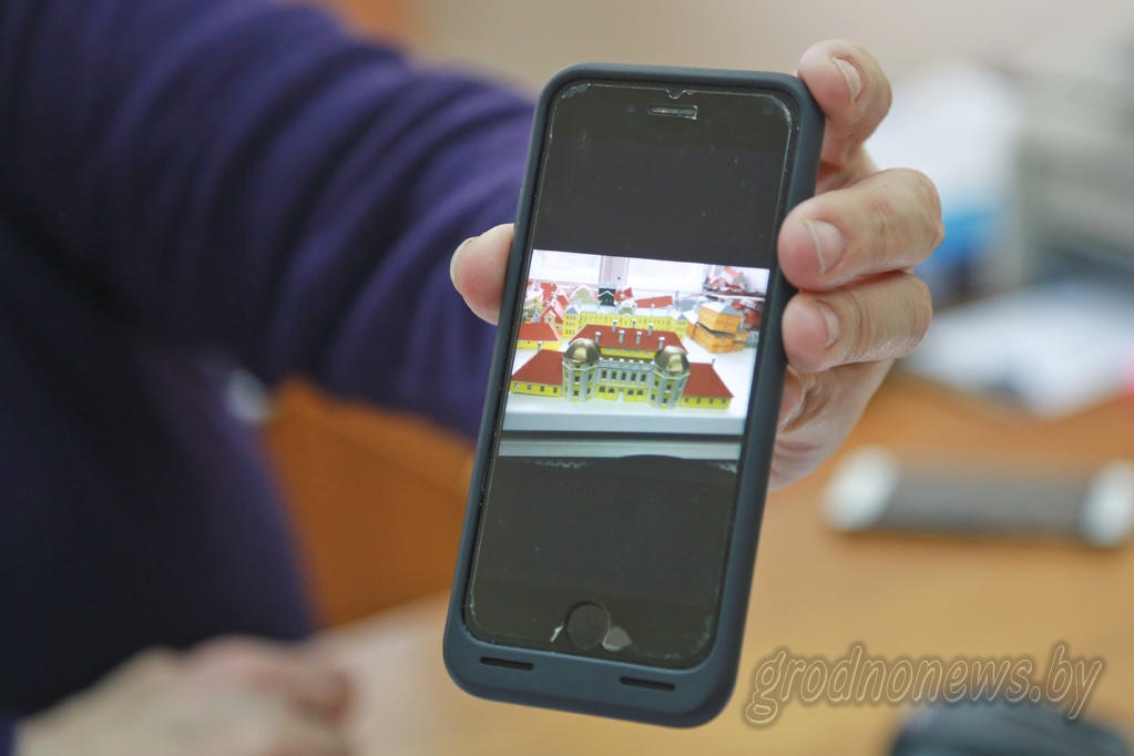 Вместо китайцев - «Ласковый май»? Андрей Разин хочет открыть в Гродно центр творчества и возродить производство фарфора