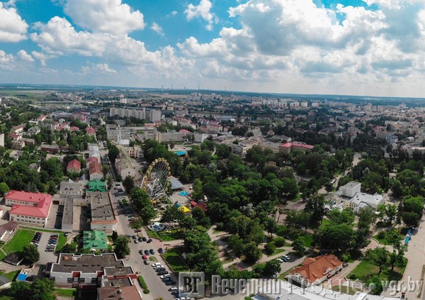 Вышынёй з 14-павярховы дом і кабінкі з падагрэвам: глядзіце, як будзе выглядаць кола агляду ў Гродна