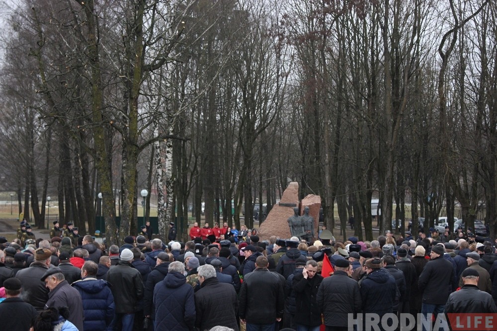 30 гадоў прайшло: памяць воінаў-інтэрнацыяналістаў ушанавалі на мітынгу ў Гродне 30 гадоў прайшло: памяць воінаў-інтэрнацыяналістаў ушанавалі на мітынгу ў Гродне